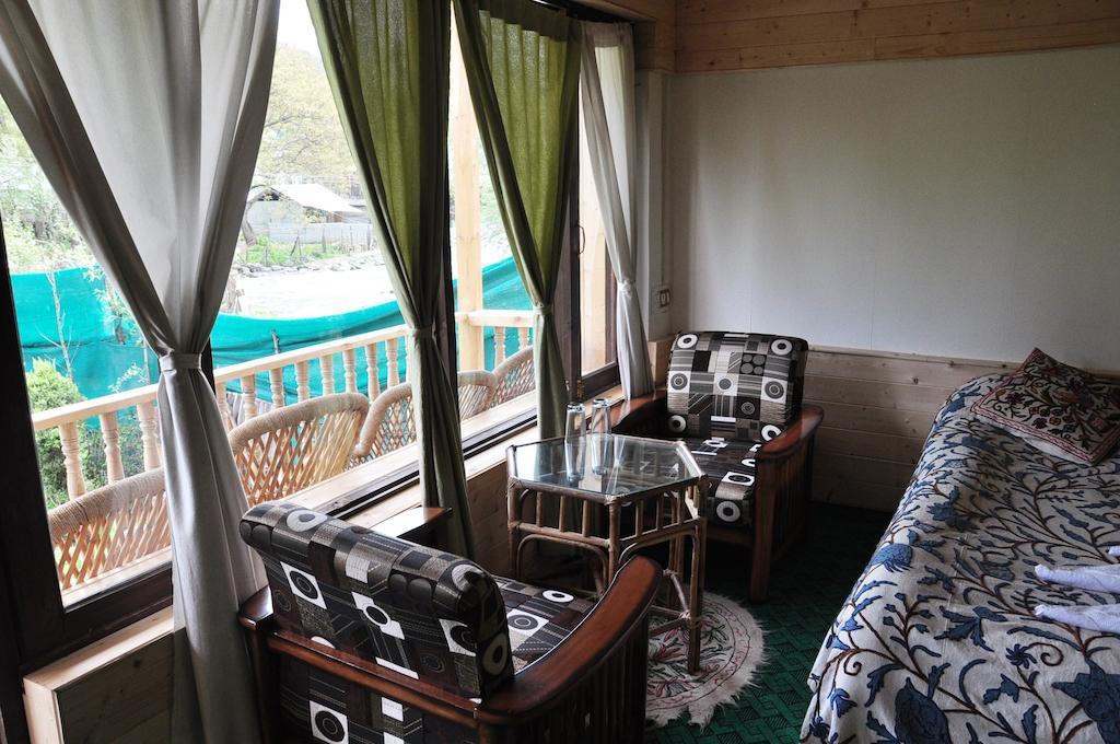 Himalaya House Hotel Pahalgam Phòng bức ảnh