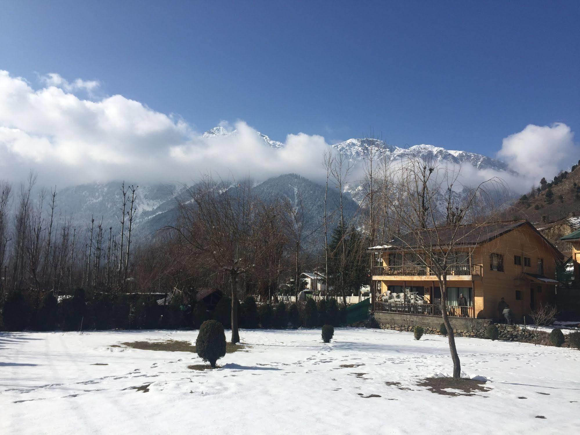 Himalaya House Hotel Pahalgam Ngoại thất bức ảnh