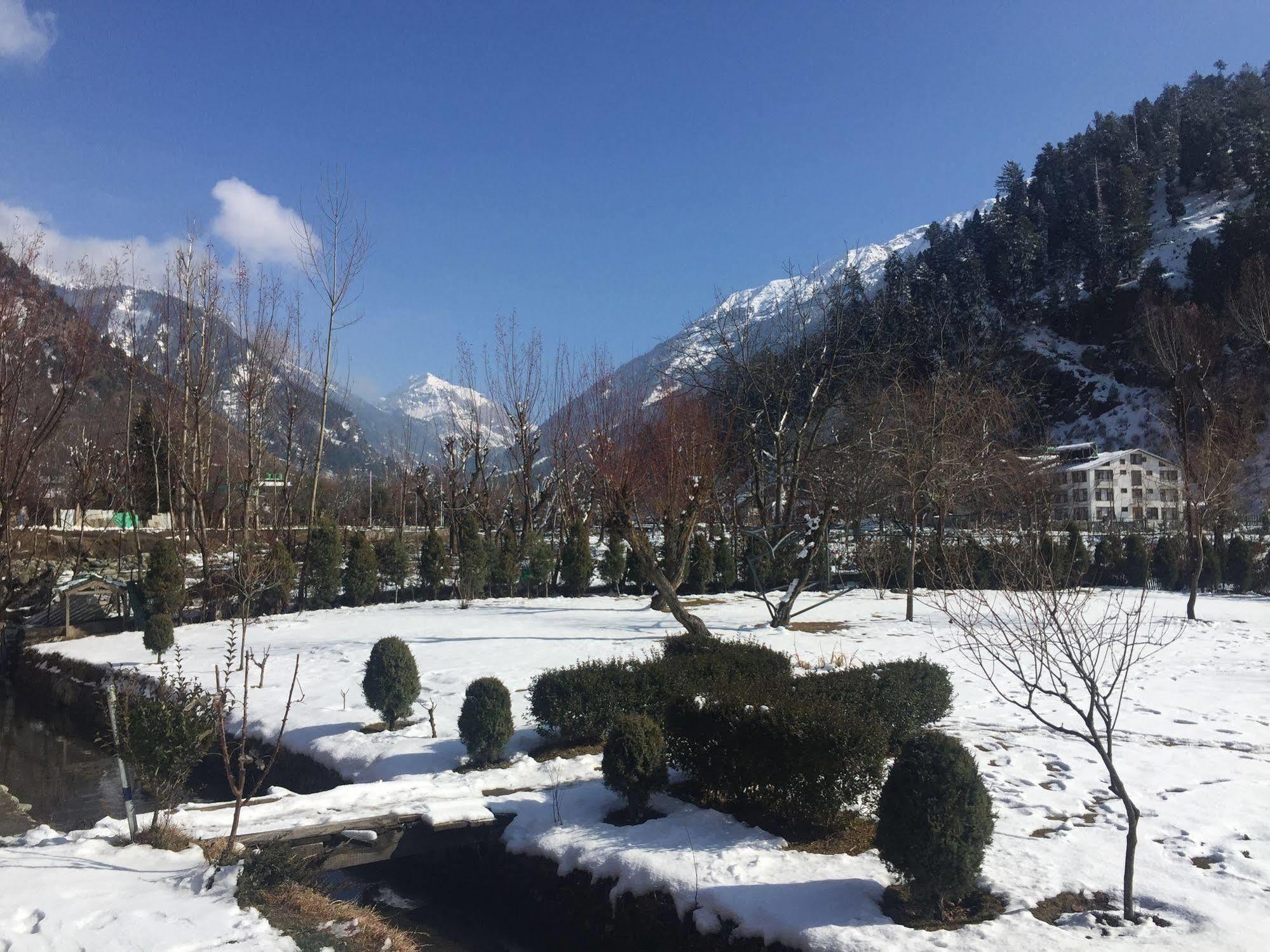 Himalaya House Hotel Pahalgam Ngoại thất bức ảnh